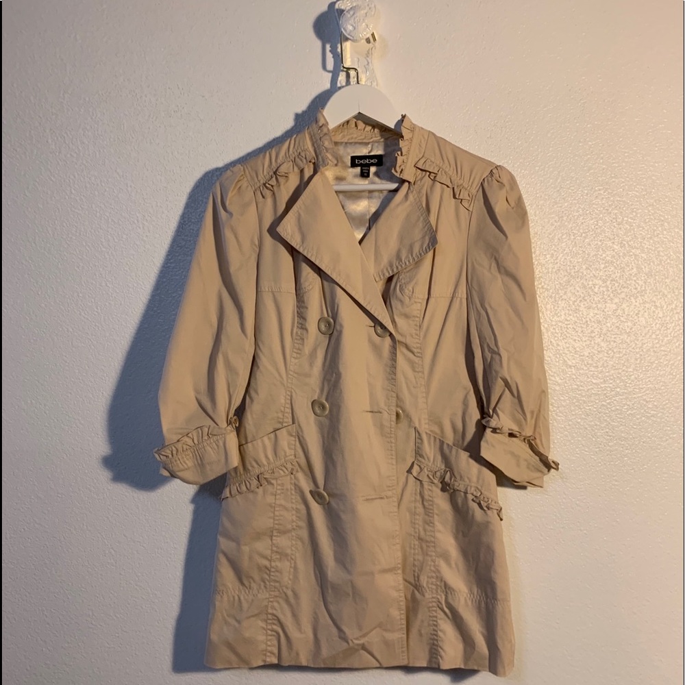 BeBe Trench coat...missing belt